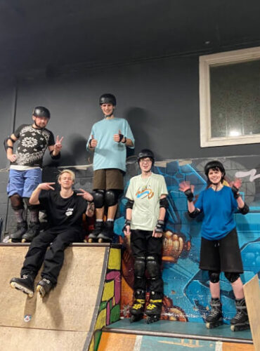 Инструктор по роликам Максим Колганов, aggressive inline